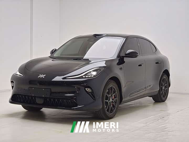 IM Motors Zhiji LS6 Lingxi Intelligent Driving Edition - автомобиль из Китая