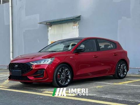 2023 Ford Focus Hatchback EcoBoost 180 Automatic ST Line - car from China