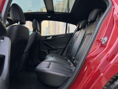 Ford Focus Hatchback EcoBoost 180 Automatic ST Line - фото 17