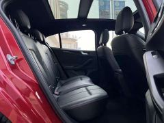 Ford Focus Hatchback EcoBoost 180 Automatic ST Line - фото 19