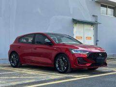 Ford Focus Hatchback EcoBoost 180 Automatic ST Line - фото 3