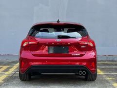 Ford Focus Hatchback EcoBoost 180 Automatic ST Line - фото 5