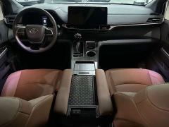 Toyota Sienna 2.5L Hybrid AWD Premium Edition - photo 6