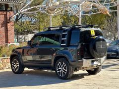 Land Rover Defender 110 3.0T P400 Dark Edition - фото 4