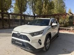 Toyota RAV4 2.0L CVT FWD Style Edition - фото 1