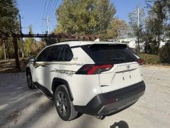 Toyota RAV4 2.0L CVT FWD Style Edition - фото 7