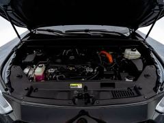 Toyota Crown Venza 2.5L HEV AWD Premium - фото 13