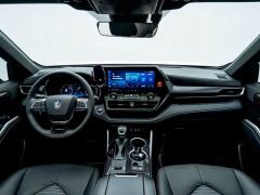 Toyota Crown Venza 2.5L HEV AWD Premium - фото 15