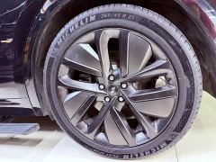 Li Auto L9 Max - ფოტო 17