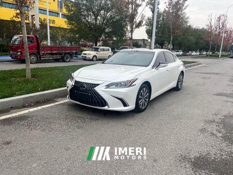 2024 Lexus ES 300h Excellence Edition - автомобиль из Китая