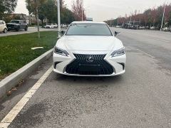Lexus ES 300h Excellence Edition - фото 2
