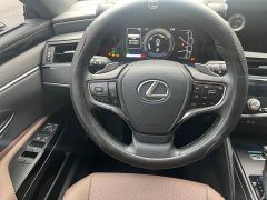 Lexus ES 300h Excellence Edition - фото 5