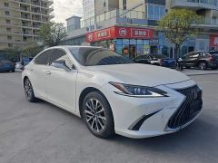 Lexus ES 200 Luxury - ფოტო 6