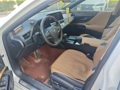 Lexus ES 200 Luxury - ფოტო 8