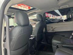 Toyota Sienna 2.5L Hybrid FWD Comfort - photo 11
