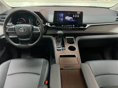 Toyota Sienna 2.5L Hybrid FWD Comfort - photo 12