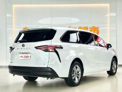Toyota Sienna 2.5L Hybrid FWD Comfort - photo 5