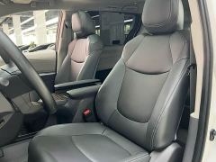 Toyota Sienna 2.5L Hybrid FWD Comfort - photo 9