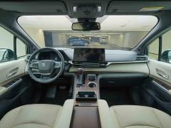 Toyota Sienna 2.5L Hybrid Luxury - photo 19