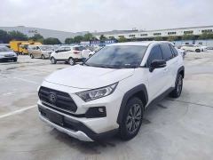 Toyota RAV4 2.0L CVTAWD Edition - фото 1