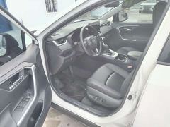 Toyota RAV4 2.0L CVTAWD Edition - фото 5