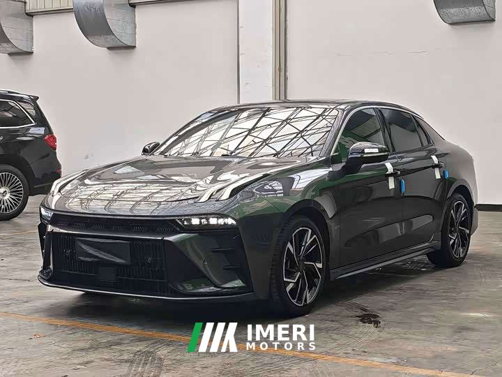 Lynk & Co 03 1.5T DCT Pro