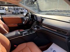 Honda Odyssey 2.0L e:HEV Sharp Comfort Edition - ფოტო 8