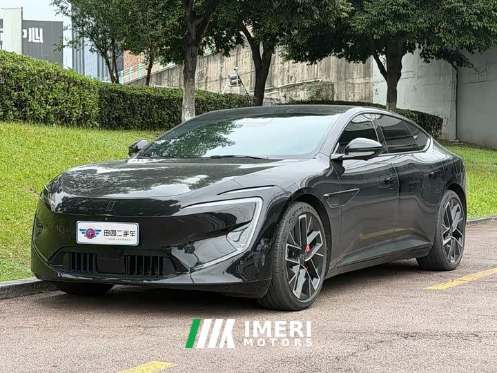 Avatr 12 700 Tri-Laser RWD Luxury Edition - автомобиль из Китая