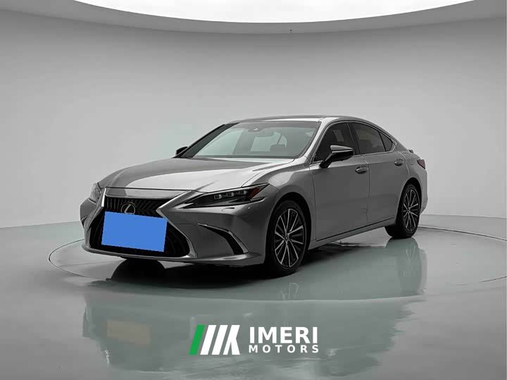 Lexus ES 300h Premium Edition
