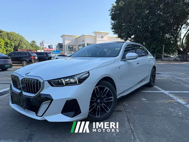 BMW 5 Series 530Li Premier M Sport Package - car from China