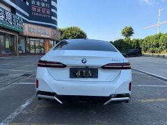 BMW 5 Series 530Li Premier M Sport Package - photo 8