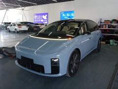 Li Auto i8 Standard Edition - ფოტო 1