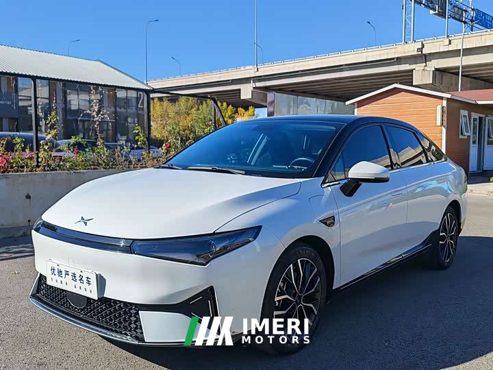 XPeng P5 460E - ავტომობილი ჩინეთიდან