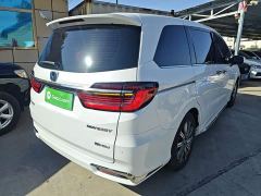 Honda Odyssey 2.0L e:HEV Sharp Smart Edition - ფოტო 6
