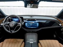 Mercedes-Benz E-Class E 300 L Luxury - ფოტო 15