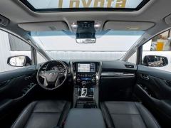 Toyota Vellfire Crown Hybrid 2.5L HV Luxury Edition - photo 14