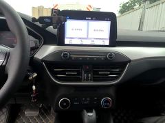 Ford Focus EcoBoost 180 Edition - фото 12