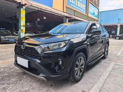 Toyota RAV4 2.0L CVT FWD Fashion Edition - фото 1