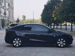 Tesla Model Y Rear-Wheel Drive - ფოტო 8