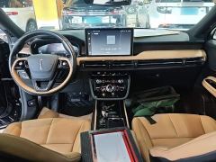 Lincoln Explorer 2.0T FWD Elegant Edition - ფოტო 9