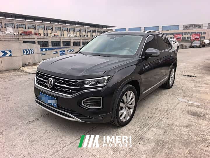 Volkswagen Taos 380TSI AWD R-Line Smart Connected Edition - car from China