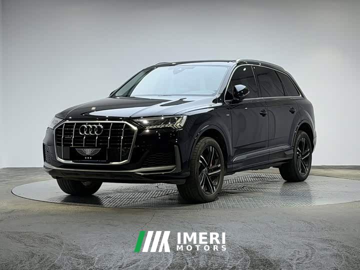Audi Q7 45 TFSI quattro S line Sport - автомобиль из Китая