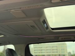 Toyota Vellfire Crown Hybrid 2.5L HV Premium Edition - photo 12