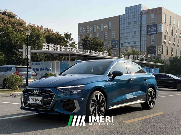 Audi A3 A3L Limousine 35 TFSI Fashion Sport - автомобиль из Китая