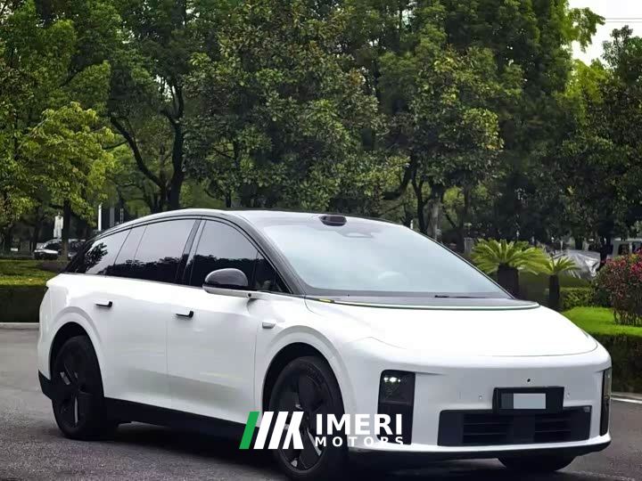 Li Auto i6 Two-wheel drive standard version - автомобиль из Китая