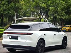 Li Auto i6 Two-wheel drive standard version - фото 3