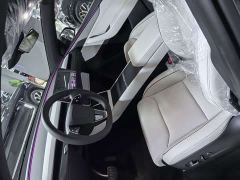 Tesla Model Y L Long Range All-Wheel Drive - фото 6