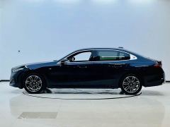 BMW 5 Series 530Li Premier M Sport Package - photo 3