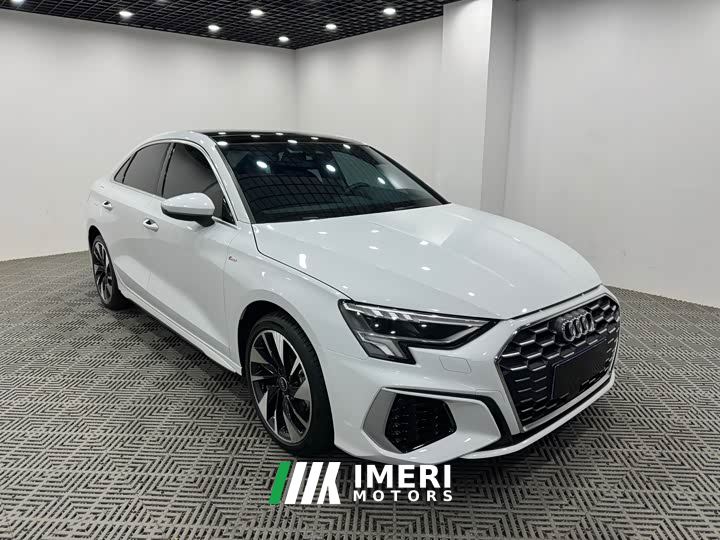 Audi A3 Sportback 35 TFSI Fashion Sport - автомобиль из Китая