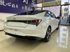 Hyundai Elantra 1.5L CVT Luxury - фото 4
